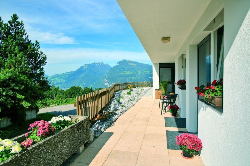 Chemihuette Hotel Aeschi Bei Spiez ภายนอก รูปภาพ